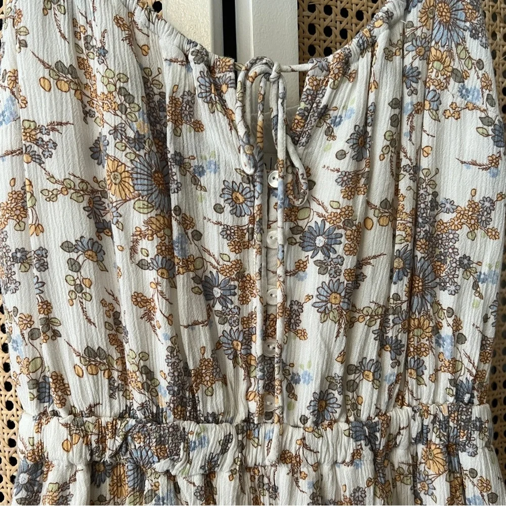Abercrombie & Fitch Floral Maxi Dress in White, Brown, Gray